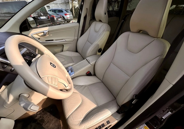 Volvo XC 60 cena 54000 przebieg: 196400, rok produkcji 2010 z Górzno małe 137